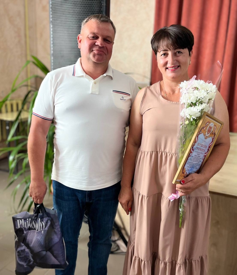 Виконуючий повноваження Подільського міського голови Олег Албанський привітав працівників у день профспілки залізничників і транспортних будівельників України